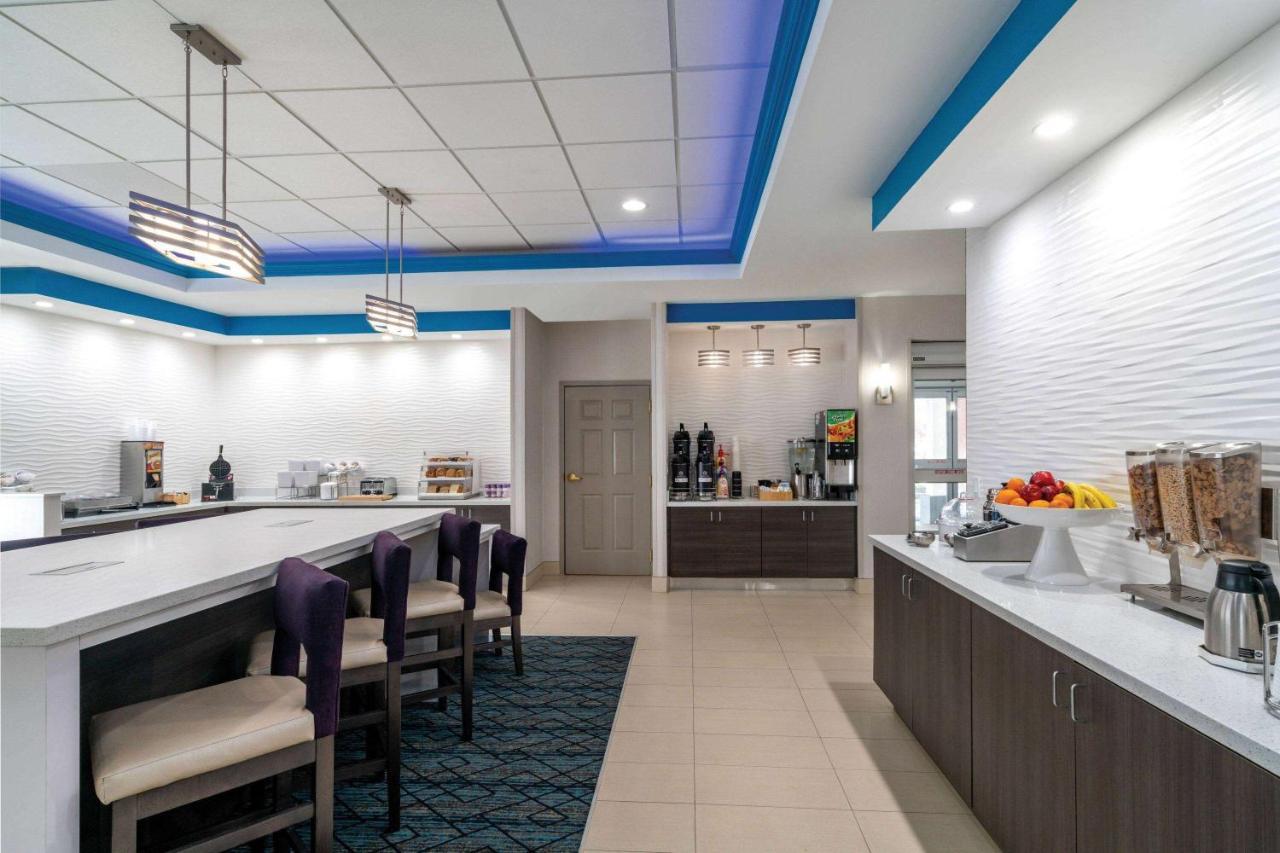 Hotel La Quinta By Wyndham Albany Airport 3*